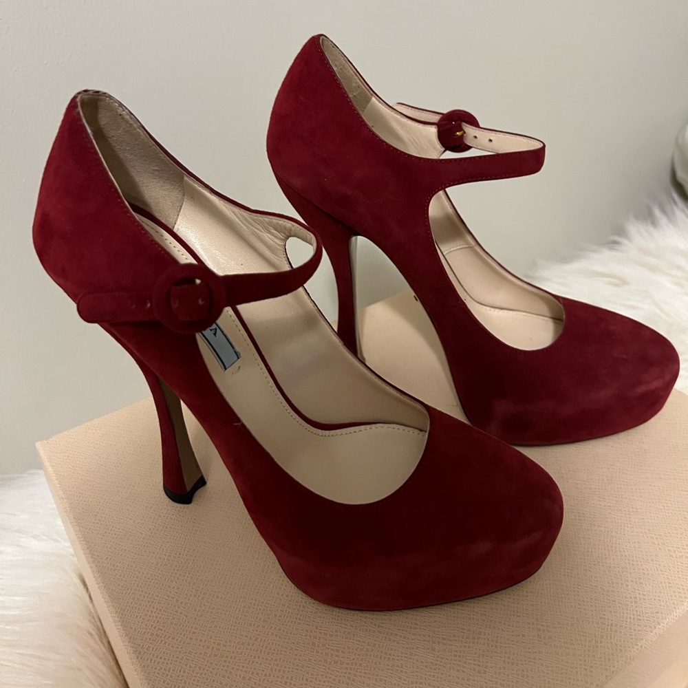 Prada Heels - Picture 3 of 4
